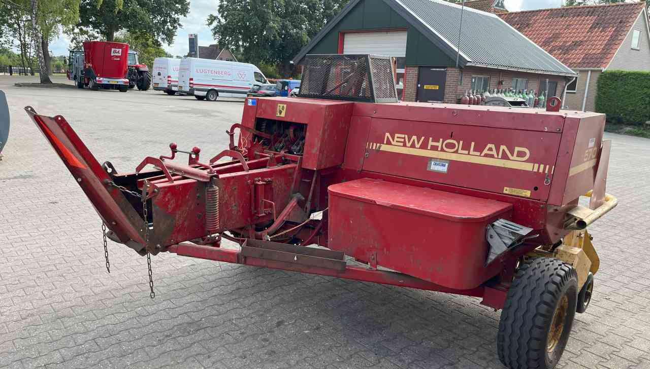 New Holland 570 Balepers pers pakkenperk weidebouwmachines - Пресс-подборщик тюковый: фото 3 New Holland 570 Balepers pers pakkenperk weidebouwmachines - Пресс-подборщик тюковый: фото 3