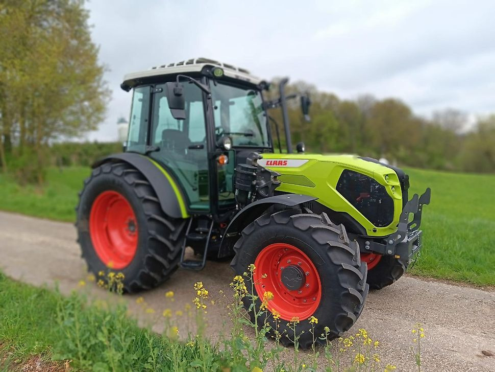 Claas CLAAS AXOS 240 Traktor Schlepper Frontlader - Konsolen Klima - Трактор: фото 4 Claas CLAAS AXOS 240 Traktor Schlepper Frontlader - Konsolen Klima - Трактор: фото 4