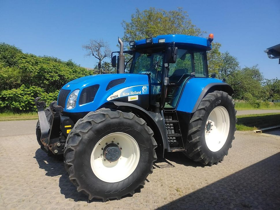 New Holland New Holland tvt 7540 - Трактор: фото 1 New Holland New Holland tvt 7540 - Трактор: фото 1
