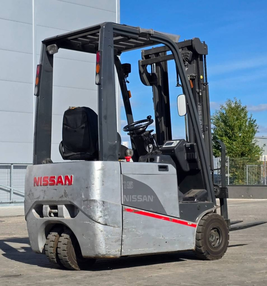 Nissan 1N1L 15Q - Электропогрузчик: фото 4 Nissan 1N1L 15Q - Электропогрузчик: фото 4
