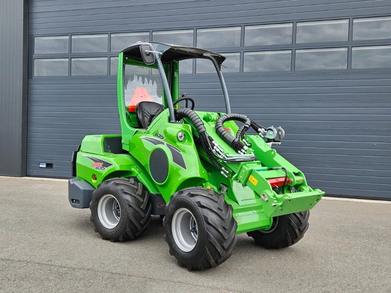 Avant 635i Rental mini-shovel - Гусеничный мини-погрузчик: фото 1 Avant 635i Rental mini-shovel - Гусеничный мини-погрузчик: фото 1