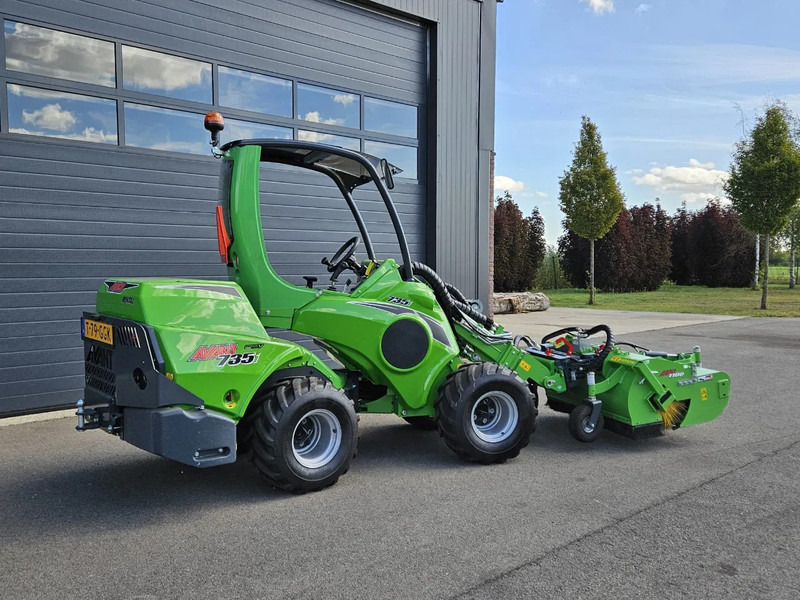 Avant 735i Rental mini-shovel - Гусеничный мини-погрузчик: фото 3 Avant 735i Rental mini-shovel - Гусеничный мини-погрузчик: фото 3