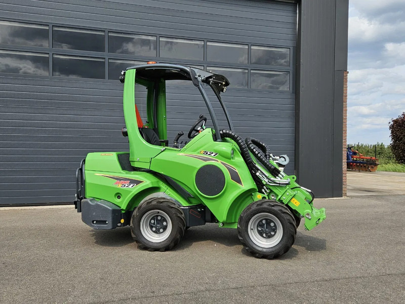 Avant E527 TDL+ mini-shovel - Гусеничный мини-погрузчик: фото 2 Avant E527 TDL+ mini-shovel - Гусеничный мини-погрузчик: фото 2