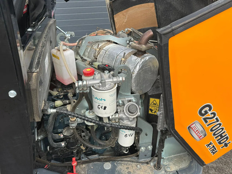 Гусеничный мини-погрузчик Giant G2700HD+: фото 14 Гусеничный мини-погрузчик Giant G2700HD+: фото 14