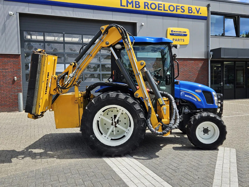 New Holland Boomer 3050 met Bos Maaiarm - Минитрактор: фото 3 New Holland Boomer 3050 met Bos Maaiarm - Минитрактор: фото 3