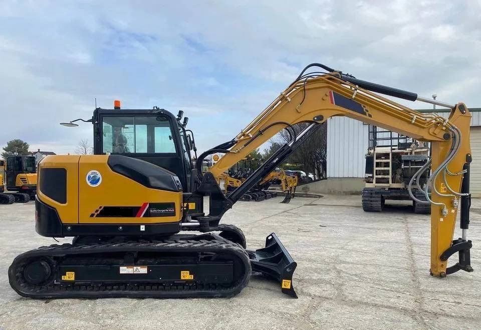 NEW MAXUS 9 Ton Crawler Excavator Warranty up to 10 YEARS НОВА Копарка гусенична MAXUS 9 тонн Гарантія до 10 РОКІВ NOWA Koparka gąsienicowa MAXUS 9 ton Gwarancja do 10 LAT - Гусеничный экскаватор: фото 1 NEW MAXUS 9 Ton Crawler Excavator Warranty up to 10 YEARS НОВА Копарка гусенична MAXUS 9 тонн Гарантія до 10 РОКІВ NOWA Koparka gąsienicowa MAXUS 9 ton Gwarancja do 10 LAT - Гусеничный экскаватор: фото 1