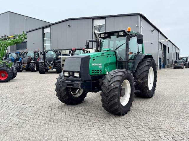 Valtra 8350 Hitech - Трактор: фото 4 Valtra 8350 Hitech - Трактор: фото 4