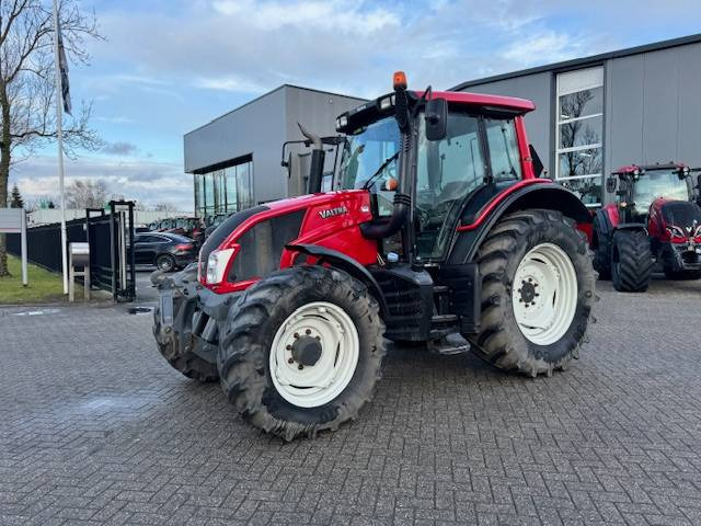 Valtra N123 Hitech5 - Трактор: фото 3 Valtra N123 Hitech5 - Трактор: фото 3