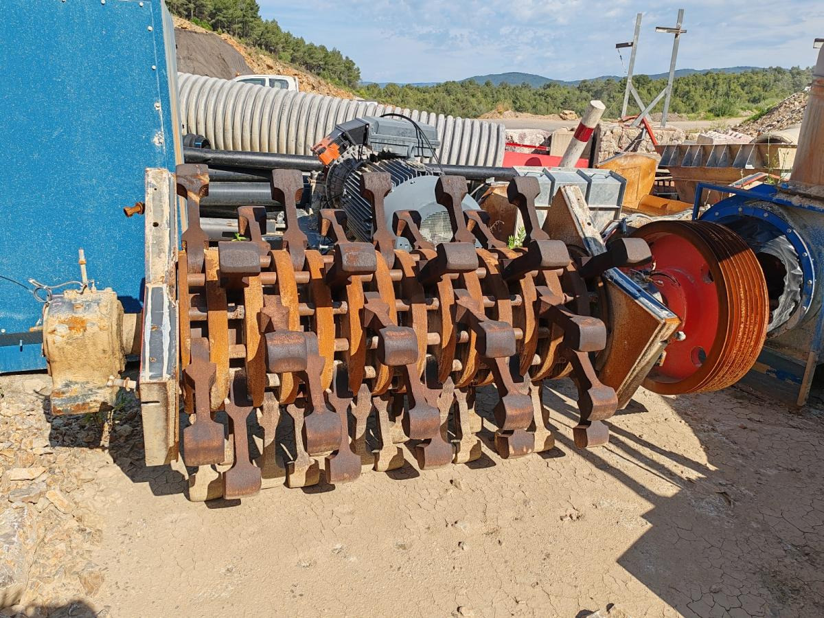 Sandvik GM420-14 - Ударная дробилка: фото 2 Sandvik GM420-14 - Ударная дробилка: фото 2