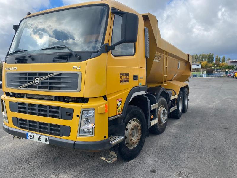 Volvo FM 400 - Самосвал: фото 3 Volvo FM 400 - Самосвал: фото 3