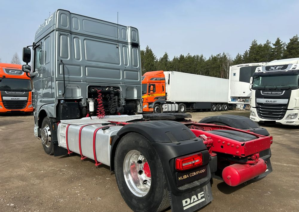 DAF XF 106 440 KM / AUTOMAT / RETARDER / HYDRAULIKA HYVA / ALUFELGI ALCOA / 2017 ROK !! - Тягач: фото 5 DAF XF 106 440 KM / AUTOMAT / RETARDER / HYDRAULIKA HYVA / ALUFELGI ALCOA / 2017 ROK !! - Тягач: фото 5