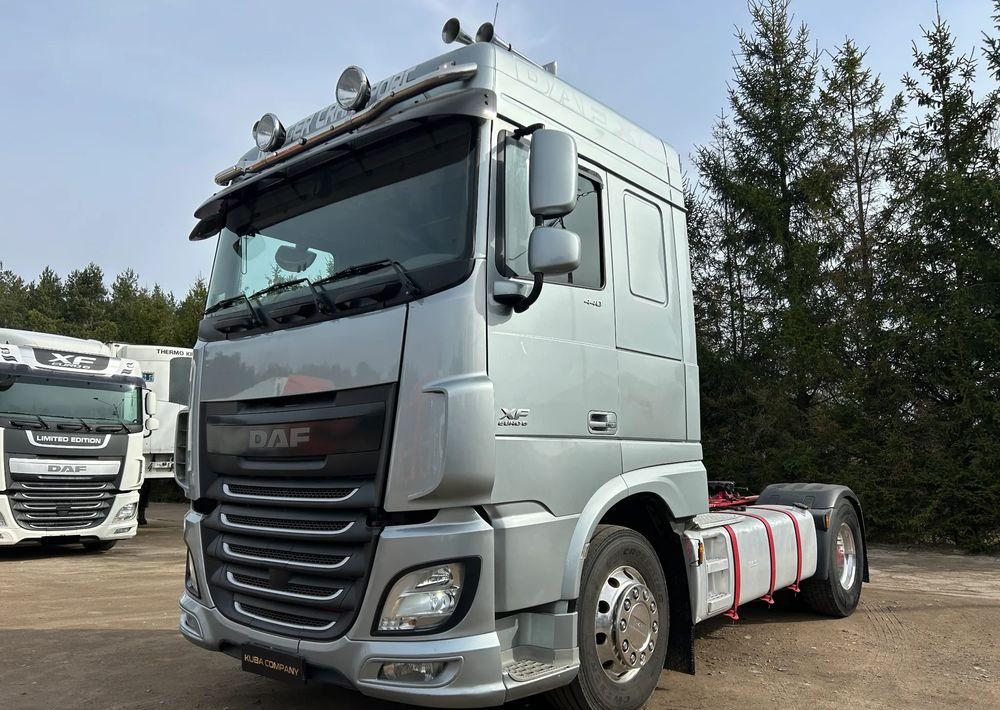 DAF XF 106 440 KM / AUTOMAT / RETARDER / HYDRAULIKA HYVA / ALUFELGI ALCOA / 2017 ROK !! - Тягач: фото 3 DAF XF 106 440 KM / AUTOMAT / RETARDER / HYDRAULIKA HYVA / ALUFELGI ALCOA / 2017 ROK !! - Тягач: фото 3