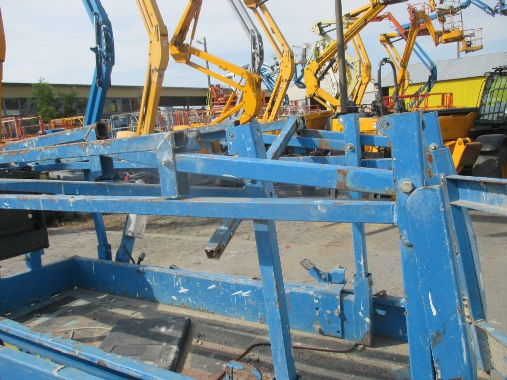 Ножничный подъемник Genie GS 1932: фото 9