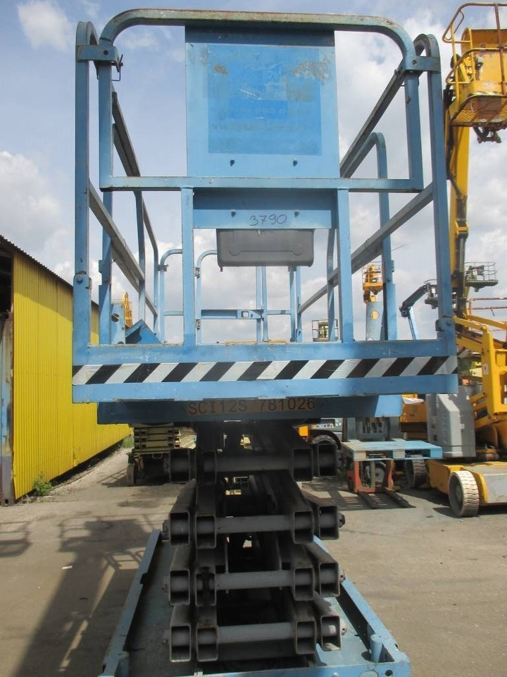 Genie GS 3246 - Ножничный подъемник: фото 3 Genie GS 3246 - Ножничный подъемник: фото 3