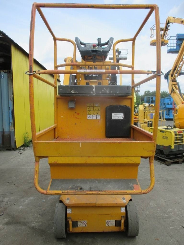 JLG Toucan 8 E - Вертикальный мачтовый подъемник: фото 3 JLG Toucan 8 E - Вертикальный мачтовый подъемник: фото 3