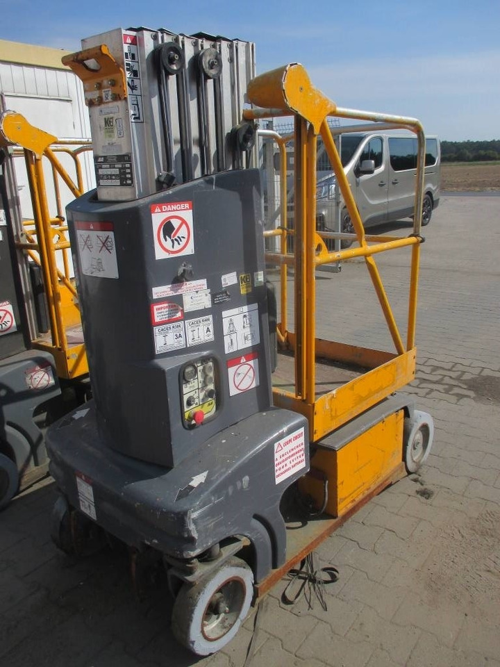 JLG Toucan Junior 8 - Вертикальный мачтовый подъемник: фото 3 JLG Toucan Junior 8 - Вертикальный мачтовый подъемник: фото 3