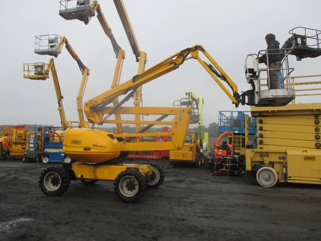 Manitou 160 ATJ - Коленчатый подъемник: фото 1 Manitou 160 ATJ - Коленчатый подъемник: фото 1