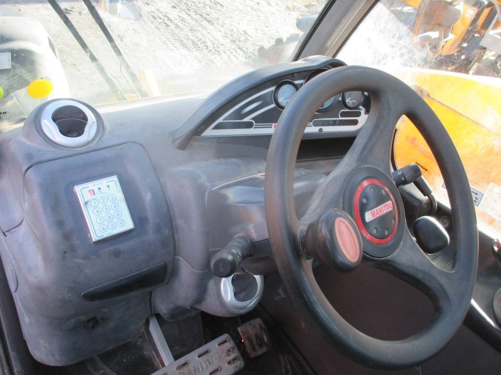 Телескопический погрузчик Manitou MT 932: фото 13