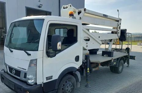 Nissan NT 400 CABSTAR podnośnik koszowy ISOLI PNT 210 JD4 - Грузовик с подъемником: фото 5 Nissan NT 400 CABSTAR podnośnik koszowy ISOLI PNT 210 JD4 - Грузовик с подъемником: фото 5