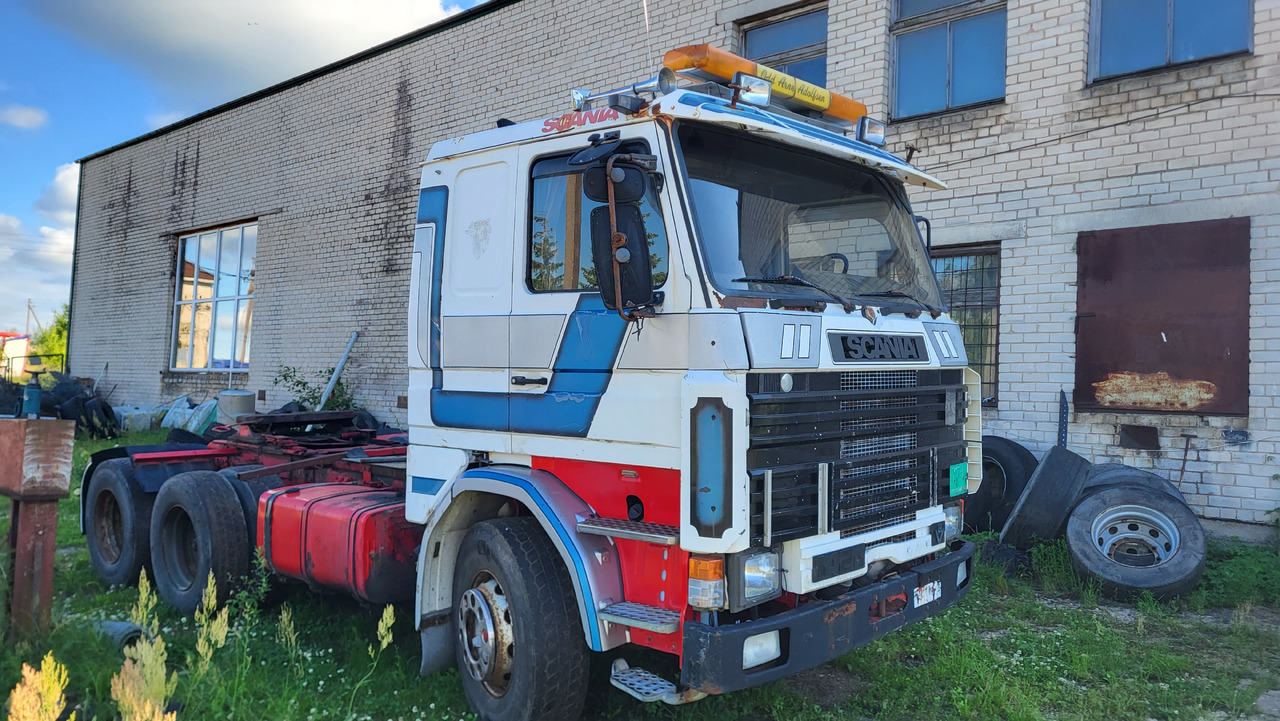 SCANIA R 142 H 6X2 SU KRANU - Тягач: фото 1 SCANIA R 142 H 6X2 SU KRANU - Тягач: фото 1