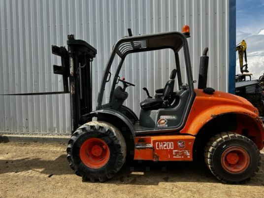 Ausa C200HX4 - 4x4 à 16500€ HT - Вилочный погрузчик: фото 1 Ausa C200HX4 - 4x4 à 16500€ HT - Вилочный погрузчик: фото 1