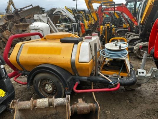 BRENDON BBW30KPE - Мойка высокого давления, Прицеп для легкового автомобиля: фото 1 BRENDON BBW30KPE - Мойка высокого давления, Прицеп для легкового автомобиля: фото 1