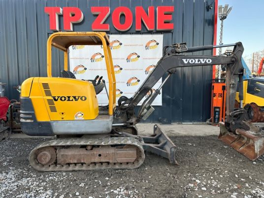 Volvo EC25 à 14 900 € HT - Мини-экскаватор: фото 1 Volvo EC25 à 14 900 € HT - Мини-экскаватор: фото 1