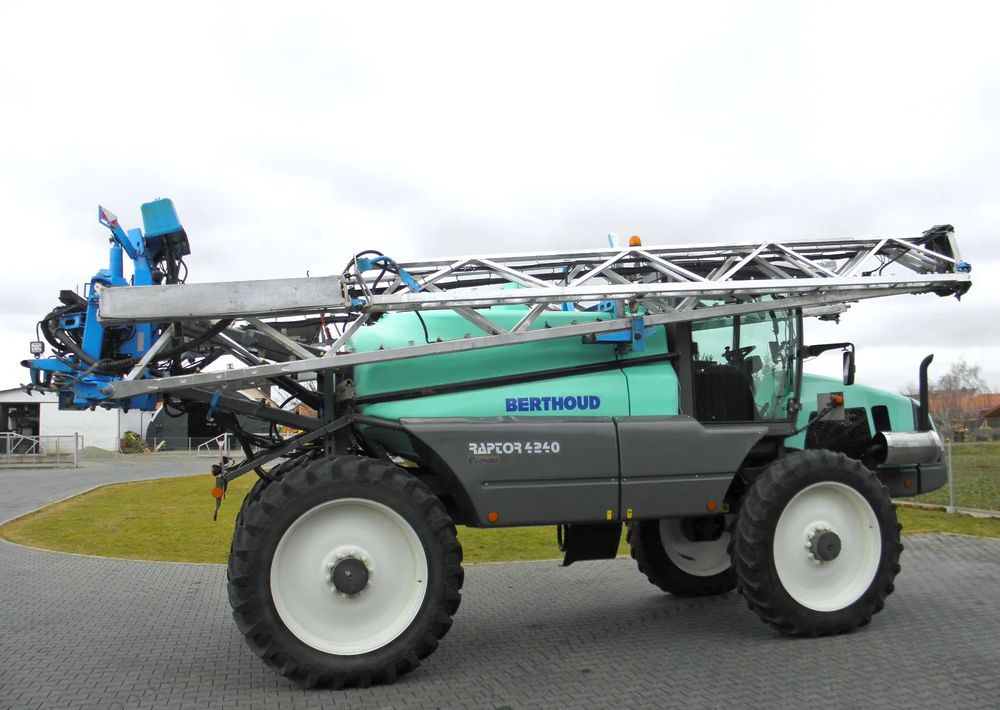 Самоходный опрыскиватель Berthoud Raptor 4240 36 M, GPS Trimble Automatyczne wylaczanie sekcji, Nie Malowany, Stan Bardzo Dobry: фото 12