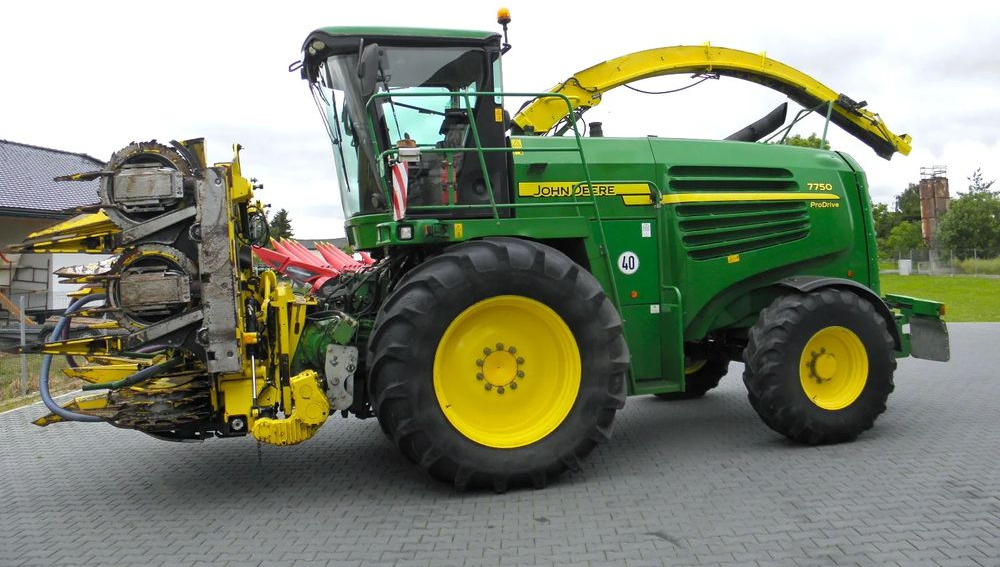 John Deere 7750 ProDrive 2008 Rok, +Kemper 375, +podbieracz do traw, Nie Malowany, Stan Bardzo Dobry - Кормоуборочный комбайн: фото 4 John Deere 7750 ProDrive 2008 Rok, +Kemper 375, +podbieracz do traw, Nie Malowany, Stan Bardzo Dobry - Кормоуборочный комбайн: фото 4
