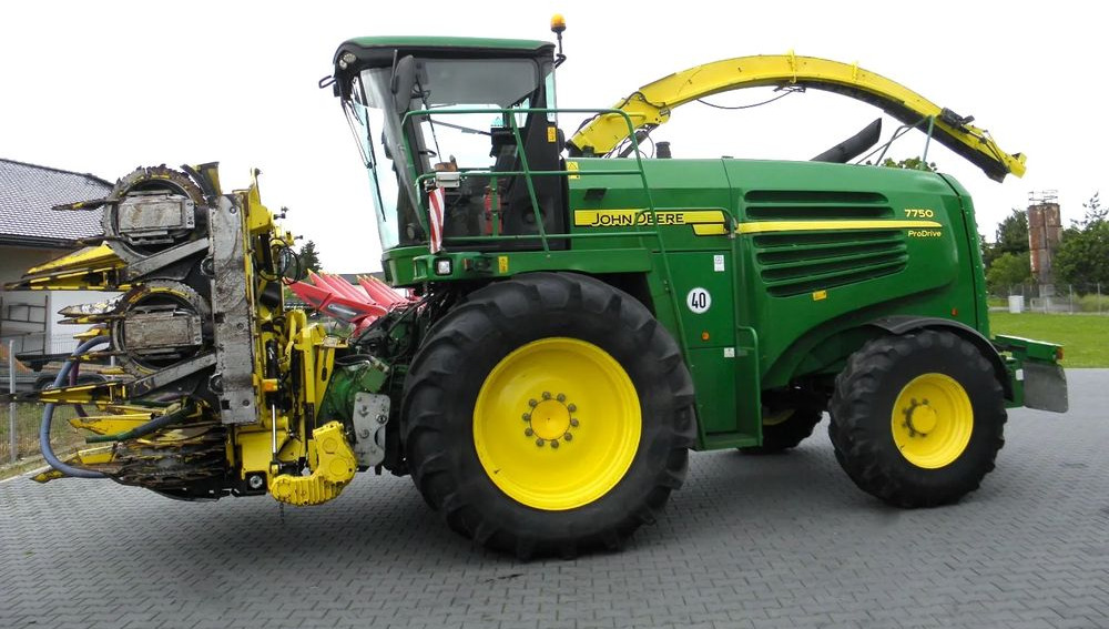 John Deere 7750 ProDrive 2008 Rok, +Kemper 375, +podbieracz do traw, Nie Malowany, Stan Bardzo Dobry - Кормоуборочный комбайн: фото 2 John Deere 7750 ProDrive 2008 Rok, +Kemper 375, +podbieracz do traw, Nie Malowany, Stan Bardzo Dobry - Кормоуборочный комбайн: фото 2