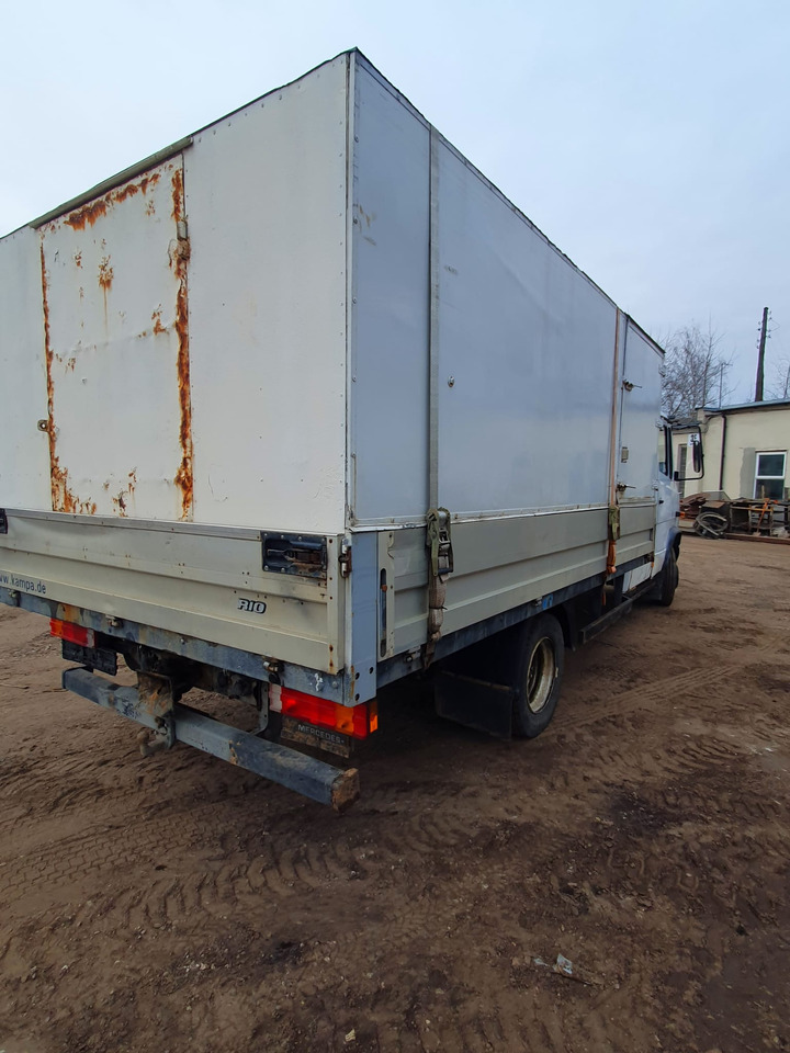 MERCEDES-BENZ Vario 814D - Грузовик бортовой/ Платформа: фото 3 MERCEDES-BENZ Vario 814D - Грузовик бортовой/ Платформа: фото 3