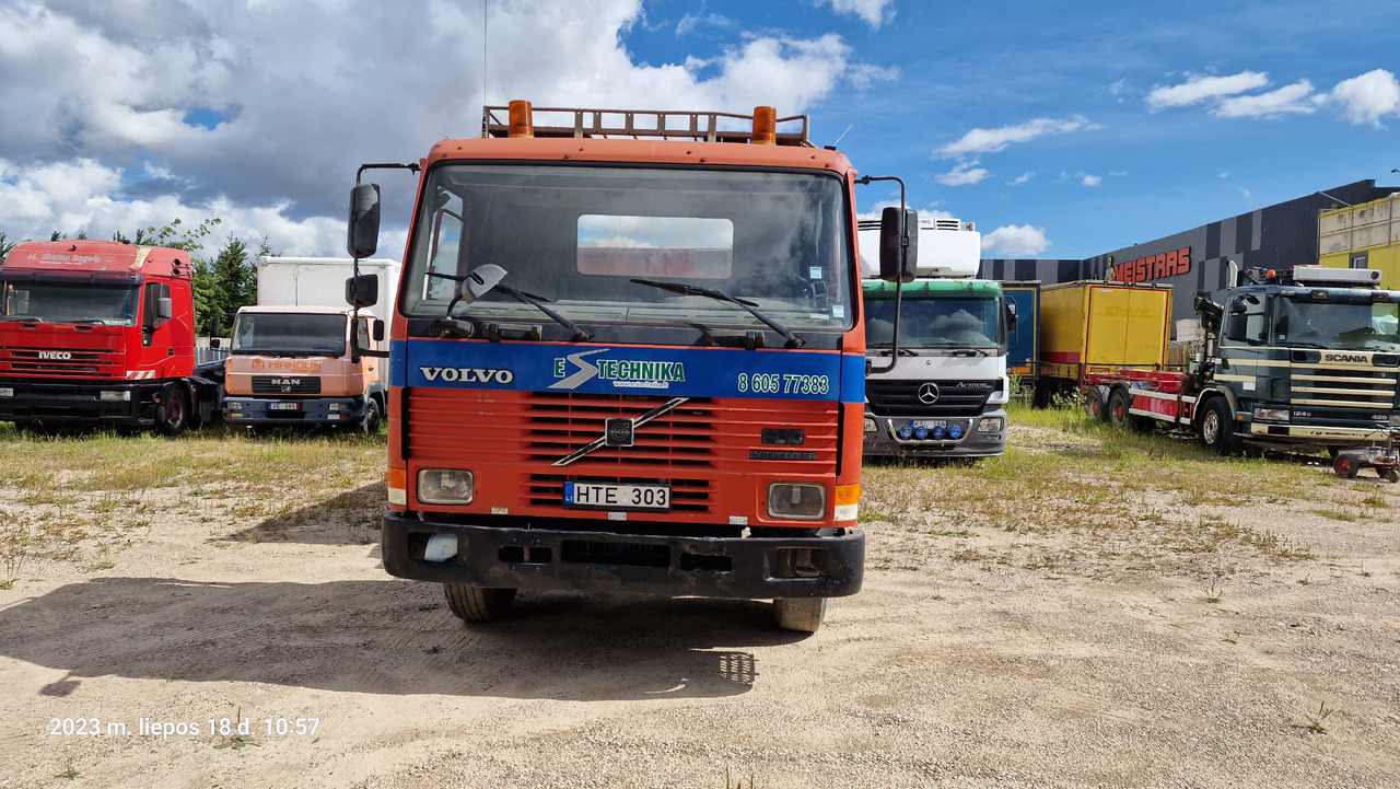 VOLVO FL 10 8x4 - Самосвал: фото 2 VOLVO FL 10 8x4 - Самосвал: фото 2