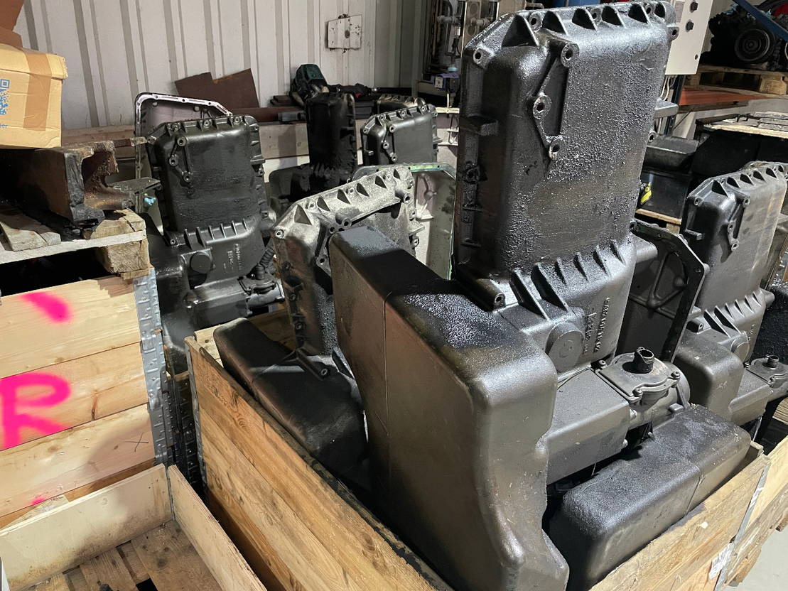 Mercedes-Benz Ölwanne Mercedes Motor OM 457 HLA A4570101113 OM457 Euro 5 EEV 15 - Масляный поддон для Автобусов: фото 4 Mercedes-Benz Ölwanne Mercedes Motor OM 457 HLA A4570101113 OM457 Euro 5 EEV 15 - Масляный поддон для Автобусов: фото 4