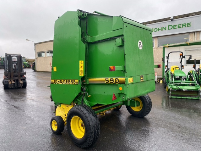 JOHN DEERE 590 - Пресс-подборщик рулонный: фото 2 JOHN DEERE 590 - Пресс-подборщик рулонный: фото 2