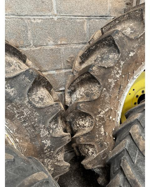 JOHN DEERE 6230 - Трактор: фото 4 JOHN DEERE 6230 - Трактор: фото 4