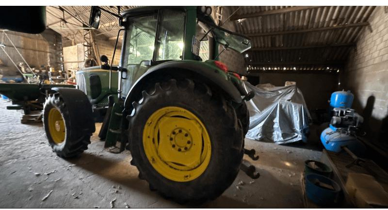 JOHN DEERE 6520 - Трактор: фото 3 JOHN DEERE 6520 - Трактор: фото 3