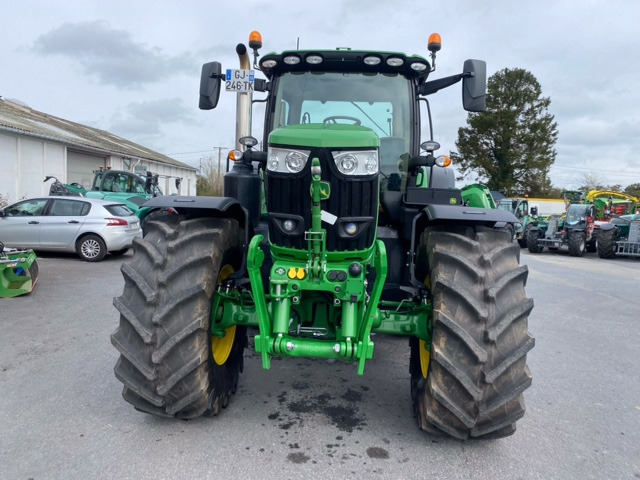 JOHN DEERE 6R215 - Трактор: фото 2 JOHN DEERE 6R215 - Трактор: фото 2