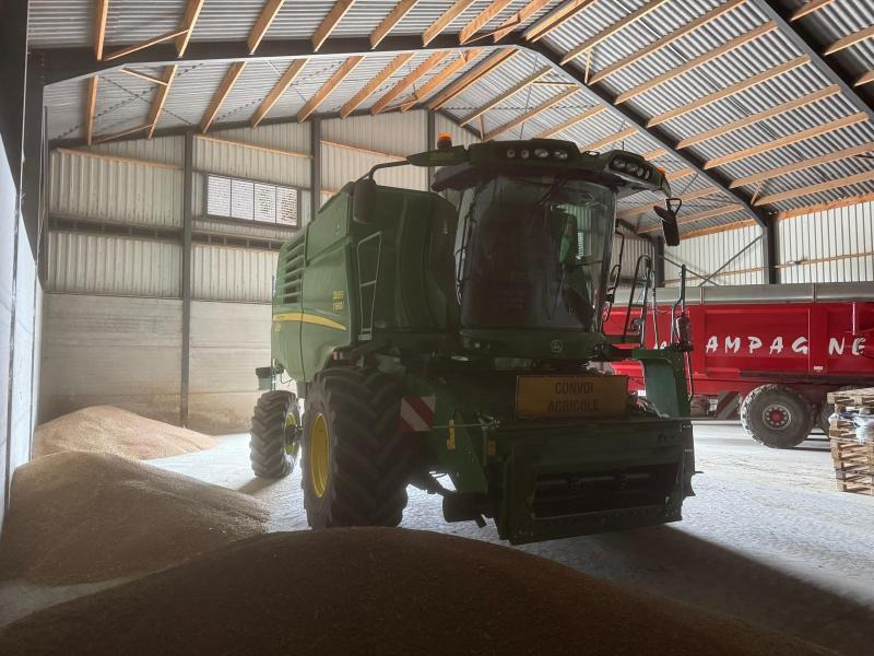 JOHN DEERE T660 - Зерноуборочный комбайн: фото 4 JOHN DEERE T660 - Зерноуборочный комбайн: фото 4