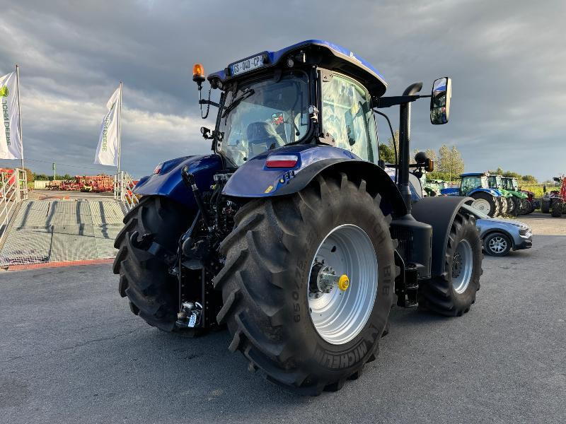 NEW-HOLLAND T7.245 AC - Трактор: фото 4 NEW-HOLLAND T7.245 AC - Трактор: фото 4