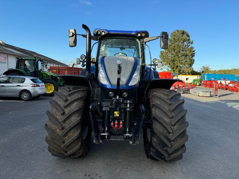 NEW-HOLLAND T7.245 AC - Трактор: фото 2 NEW-HOLLAND T7.245 AC - Трактор: фото 2
