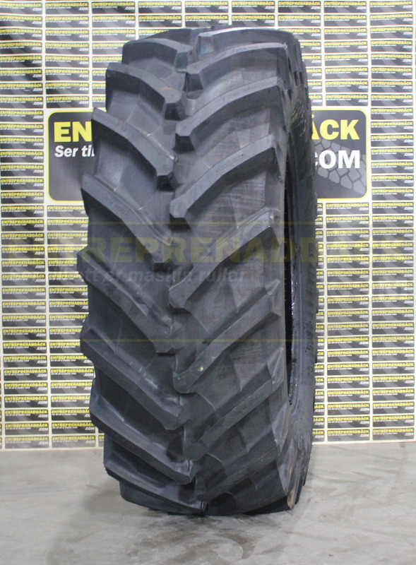 Trelleborg TM 800 600/65R38: Radial Tires for Modern Agricultural Tractors - Шина для Тракторов: фото 2 Trelleborg TM 800 600/65R38: Radial Tires for Modern Agricultural Tractors - Шина для Тракторов: фото 2