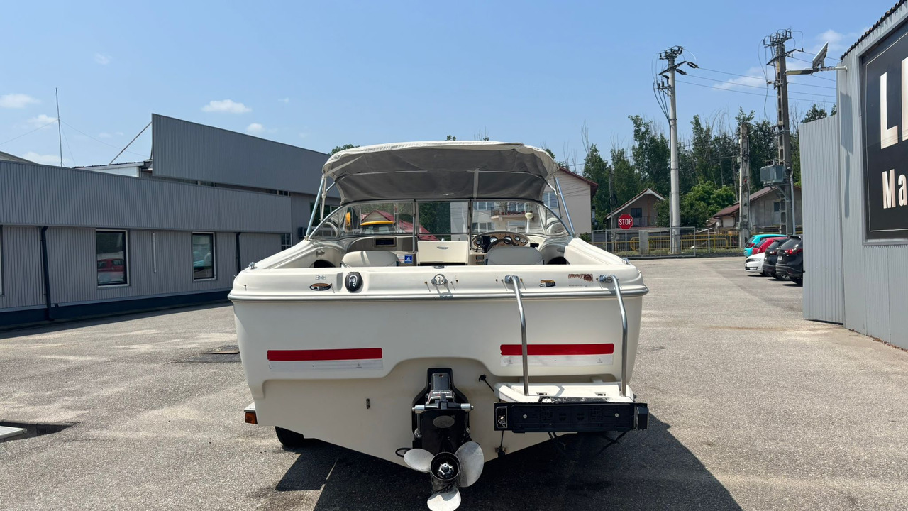 Bayliner 2150 Capri Classic 5.0L Bowrider - Другая техника: фото 5 Bayliner 2150 Capri Classic 5.0L Bowrider - Другая техника: фото 5