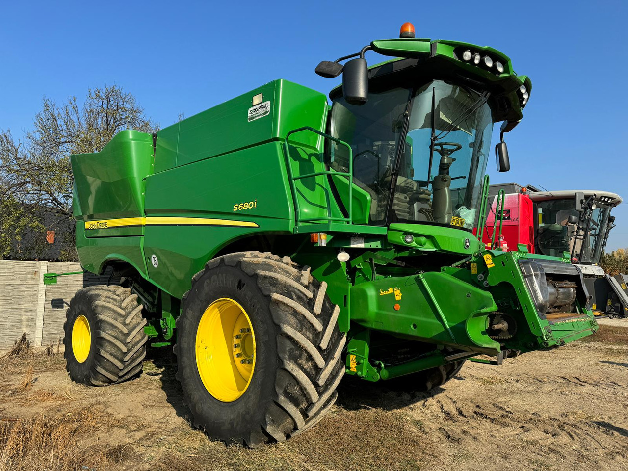 John Deere S680i combine + 635X Header + Zurn trailer - Зерноуборочный комбайн: фото 1 John Deere S680i combine + 635X Header + Zurn trailer - Зерноуборочный комбайн: фото 1
