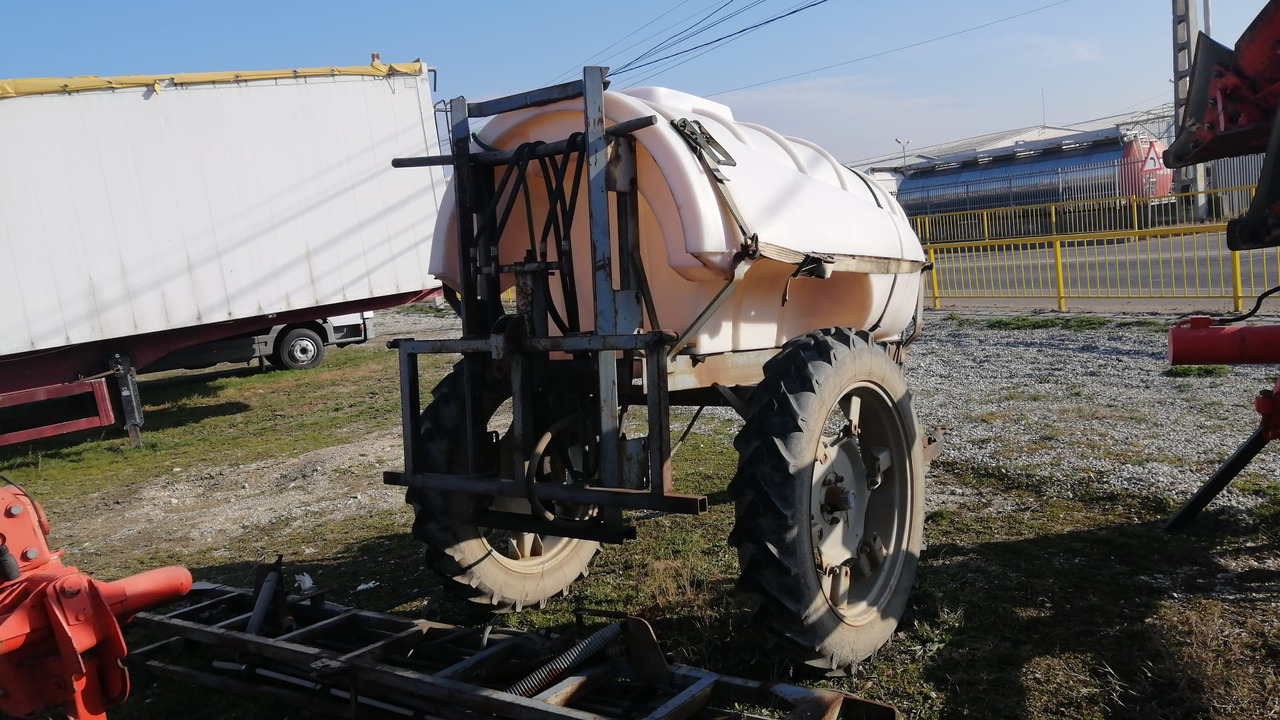 MET Wirax Sprayer 2000 - Прицепной опрыскиватель: фото 3 MET Wirax Sprayer 2000 - Прицепной опрыскиватель: фото 3