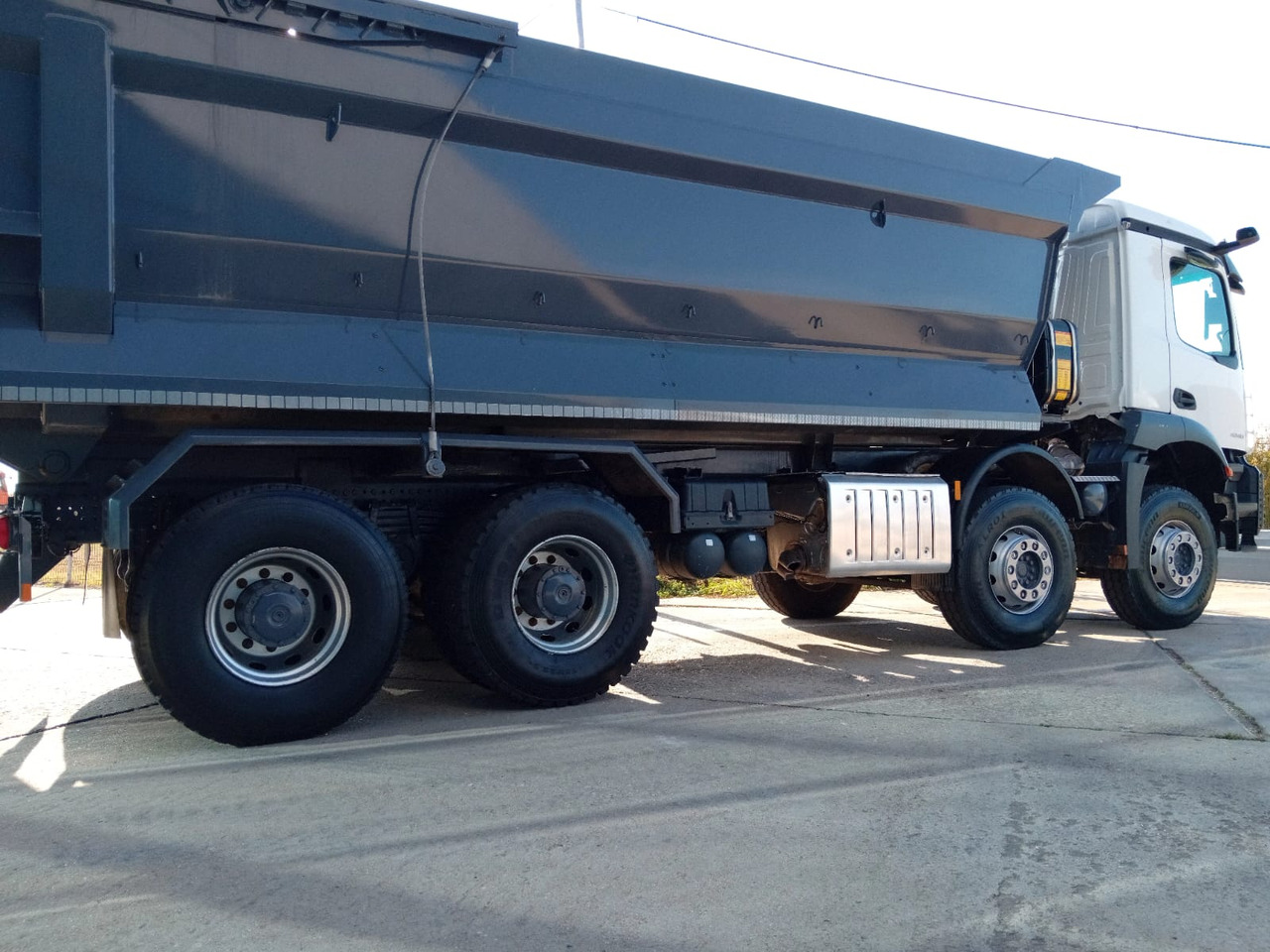 Mercedes-Benz Arocs 42.40 8×4 Basculanta/Tipper/Kipper Heavy Duty, TOP !!! - Самосвал: фото 4 Mercedes-Benz Arocs 42.40 8×4 Basculanta/Tipper/Kipper Heavy Duty, TOP !!! - Самосвал: фото 4