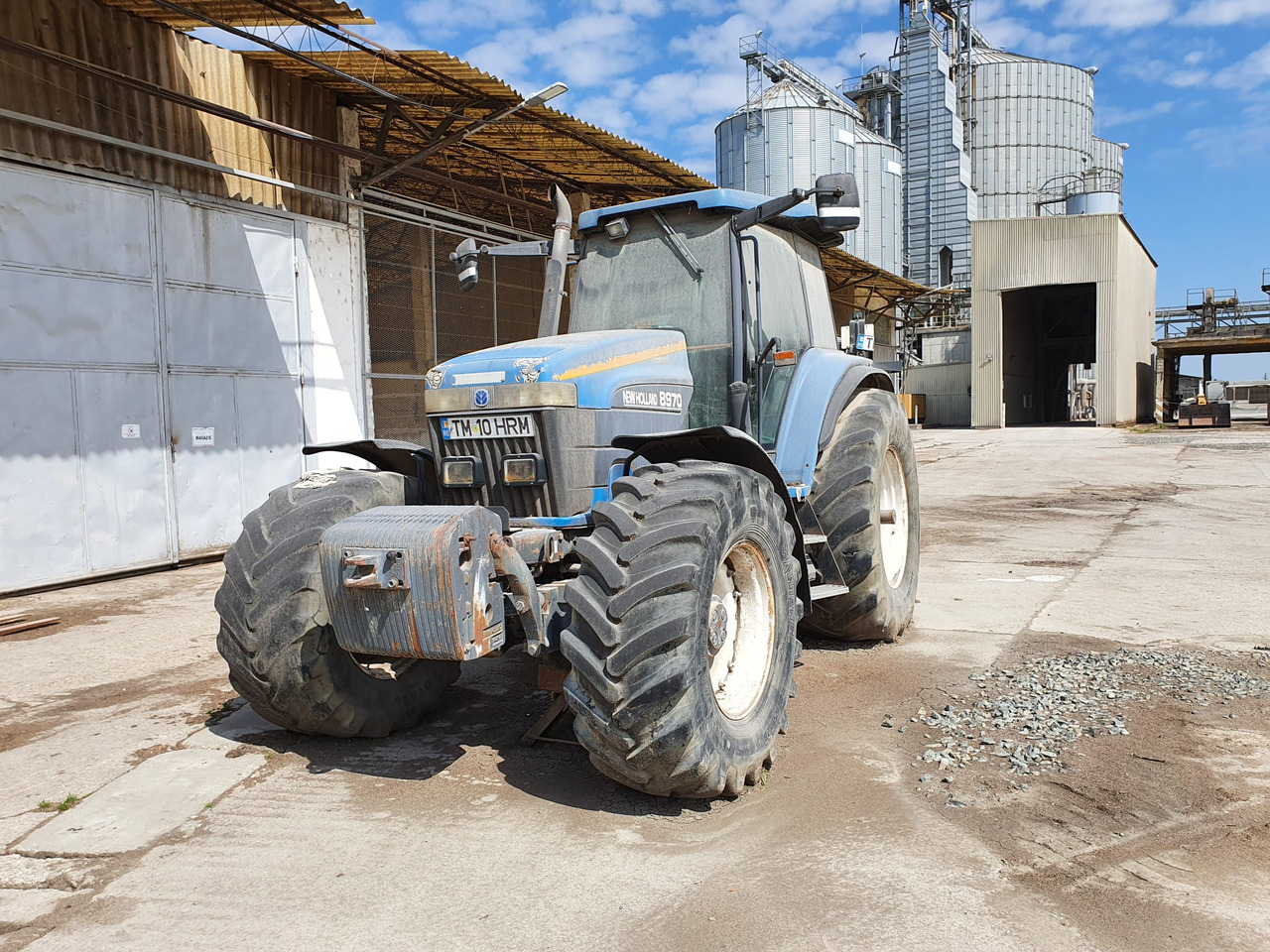 NEW HOLLAND 8970 Tractor 4×4 - Трактор: фото 2 NEW HOLLAND 8970 Tractor 4×4 - Трактор: фото 2