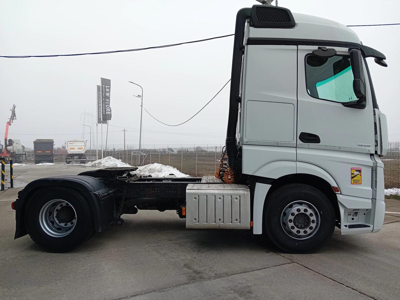 Mercedes-Benz Actros 1845 LS, Full ADR+PTO, STANDKLIMA, TOP !!! - Тягач: фото 4 Mercedes-Benz Actros 1845 LS, Full ADR+PTO, STANDKLIMA, TOP !!! - Тягач: фото 4