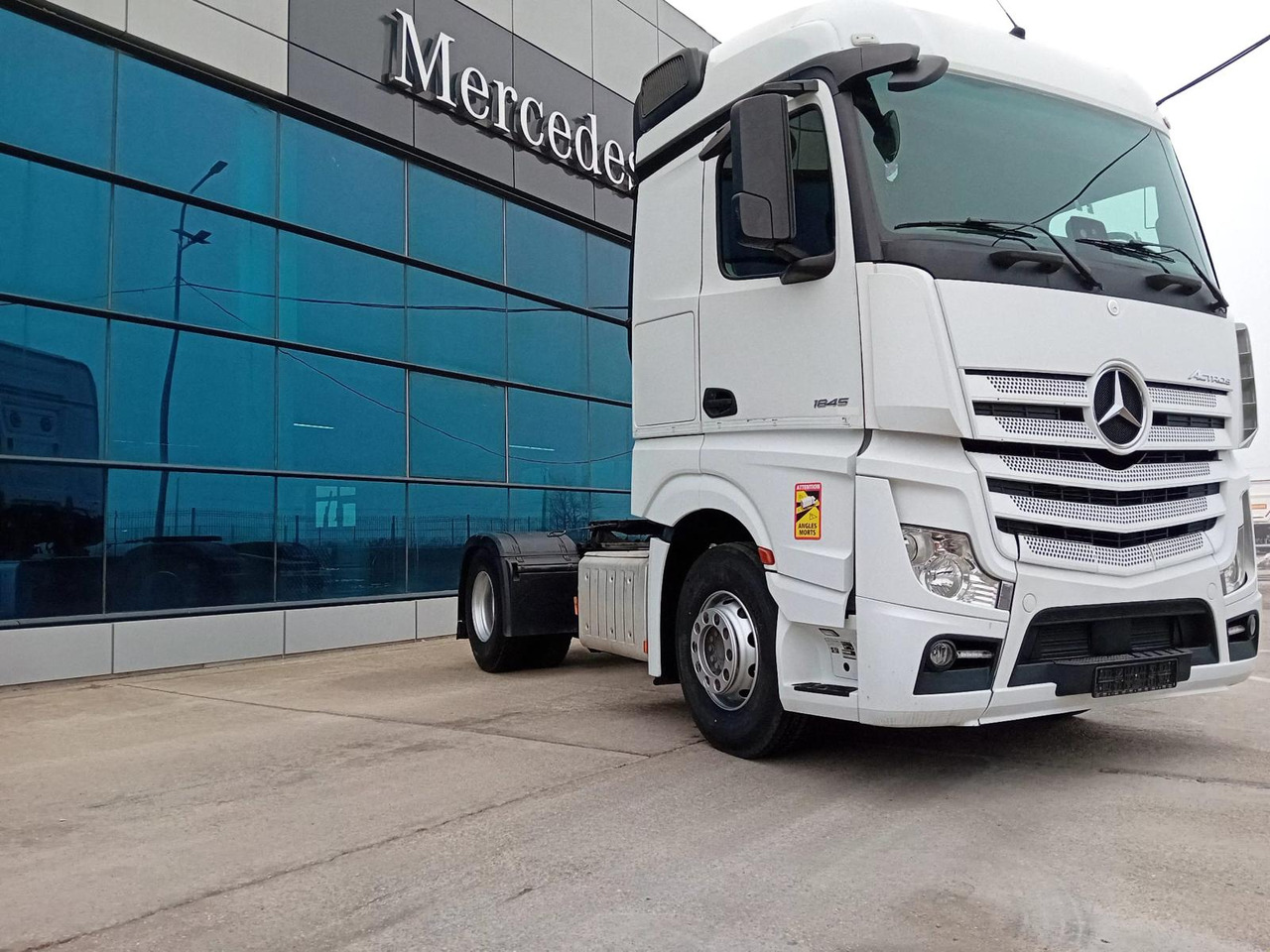 Mercedes-Benz Actros 1845 LS, Full ADR+PTO, STANDKLIMA, TOP !!! - Тягач: фото 3 Mercedes-Benz Actros 1845 LS, Full ADR+PTO, STANDKLIMA, TOP !!! - Тягач: фото 3