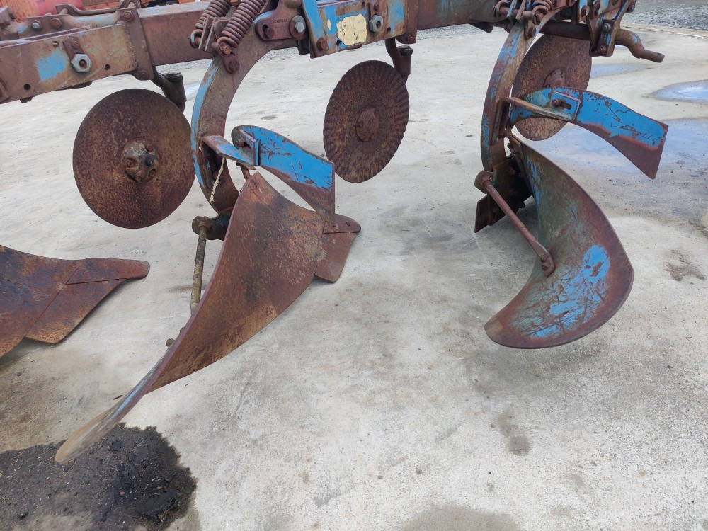 Fiskars KHN 4-siipinen - Плуг: фото 2 Fiskars KHN 4-siipinen - Плуг: фото 2