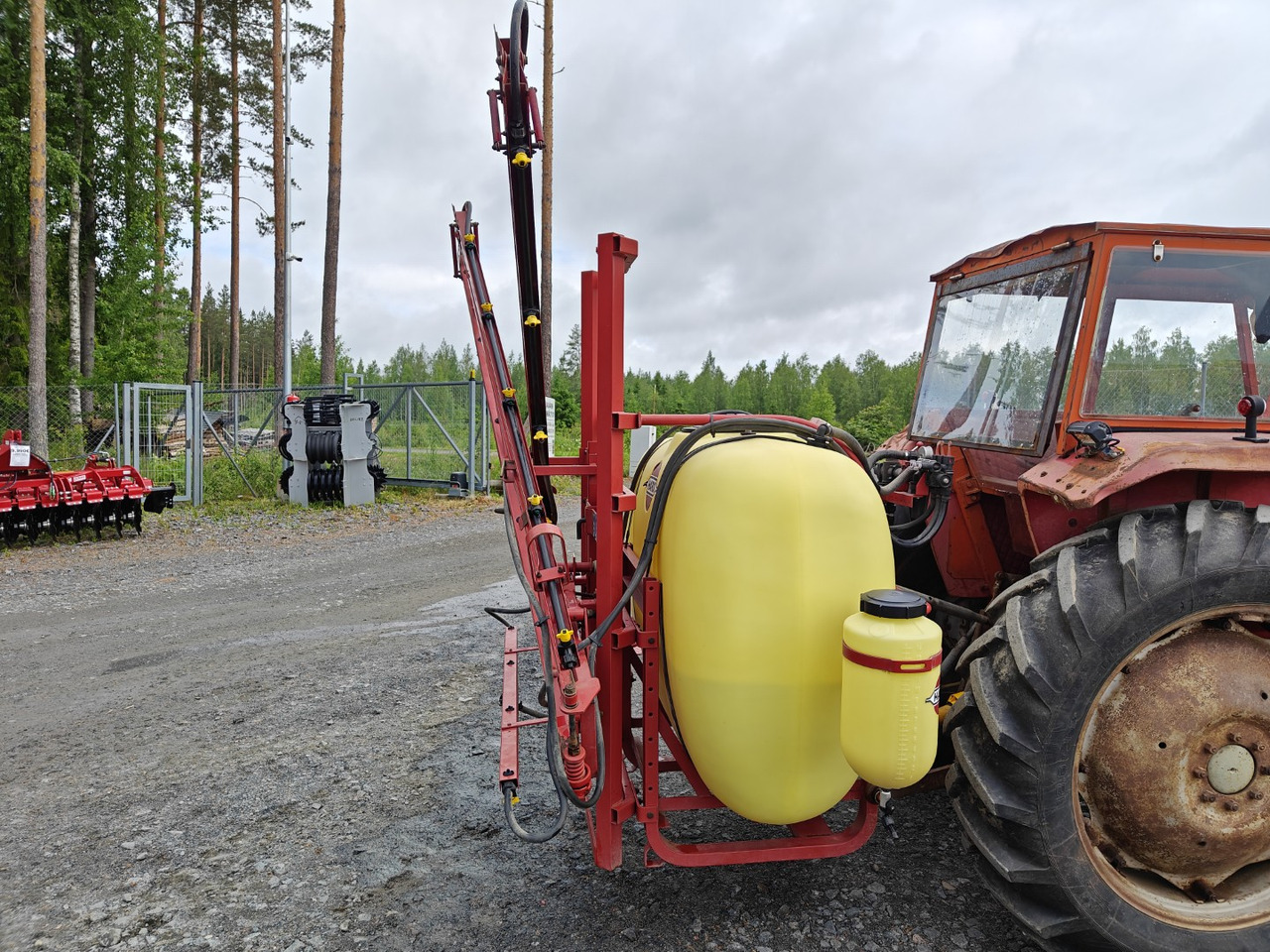 HARDI NK 800L/12M kasvinsuojeluruisku - juuri leimattu - Опрыскиватель: фото 3 HARDI NK 800L/12M kasvinsuojeluruisku - juuri leimattu - Опрыскиватель: фото 3